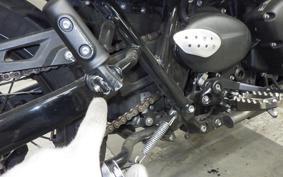 TRIUMPH STREET SCRAMBLER 2000