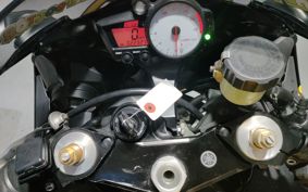 YAMAHA YZF-R6 2006 RJ09