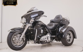 HARLEY FLHTCUTG TRIKE 2014