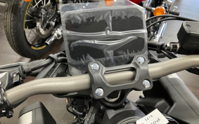 HONDA CB650R 2025 RH17