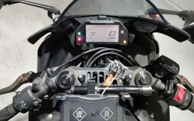 YAMAHA YZF R-3 2019 RH13J