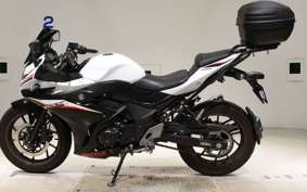 SUZUKI GSX250RA 2004