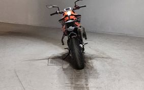 KTM 890 DUKE GP TU940