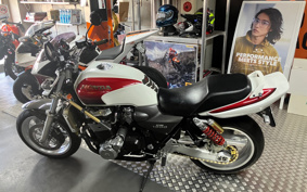 HONDA CB1300SF SUPER FOUR 1998 SC40