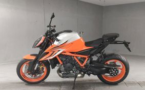 KTM 1290 SUPER  DUKE R V3940