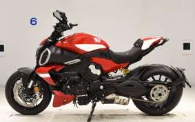 DUCATI DIAVEL V4 2023