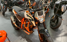 KTM 690 DUKE R 2013 LDU40