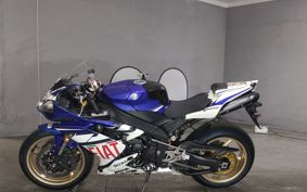 YAMAHA YZF-R1 2010 RN19