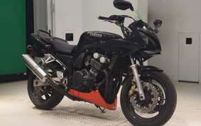 YAMAHA FZ400 1997 4YR