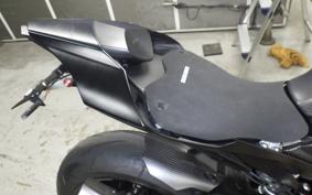 YAMAHA YZF-R1 2015