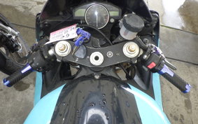YAMAHA YZF-R6