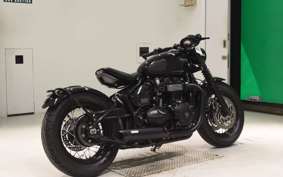 TRIUMPH BONNEVILLE BOBBER 2018