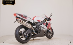 YAMAHA YZF-R7 2001