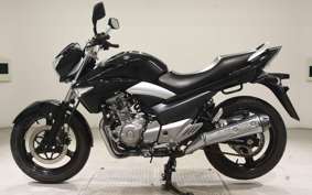 SUZUKI GSR250 2006