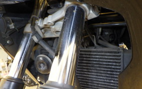 SUZUKI GSR250S