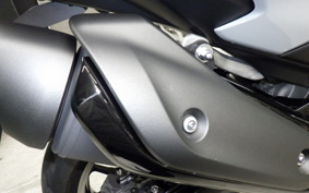 YAMAHA T-MAX 560 T 2025 SJ21J