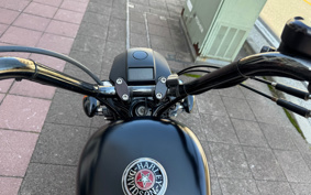 HARLEY XL883N 2010 LE2