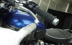 TRIUMPH BONNEVILLE T120 2022