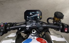 BMW M1000R 2024 0E81