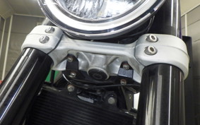 HUSQVARNA SVARTPILEN 125 2011