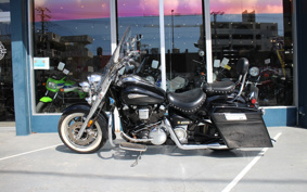 YAMAHA ROADSTER1700 SILVERED 2006 VP17