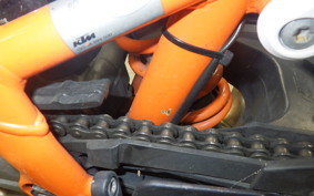 KTM 690 DUKE R 2013