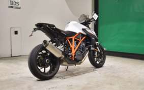 KTM 1290 SUPER DUKE R 2019