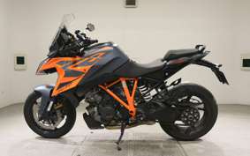 KTM 1290 SUPER DUKE GT 2023
