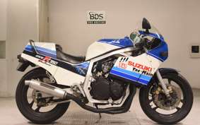SUZUKI GSX-R750 1986 GR71G