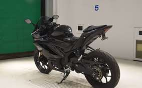 YAMAHA YZF-R3 2020 RH13J
