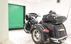 HARLEY FLHTCUTG TRIKE 2014