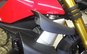DUCATI STREETFIGHTER V4 S 2023