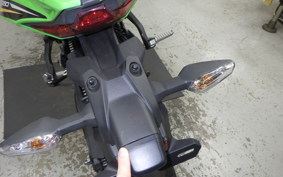 KAWASAKI ZX-25R ZX250E