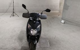 SUZUKI SU WISH LTD DV12B