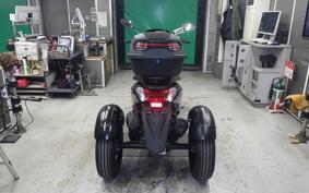 YAMAHA N-MAX 155 TRIKE