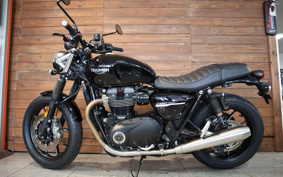 TRIUMPH STREET TWIN 2020 DAD74G