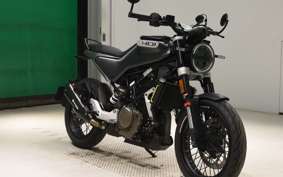 HUSQVARNA SVARTPILEN 401 2021