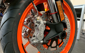 KTM 890 DUKE GP 2026 TU940