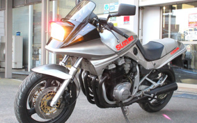 SUZUKI GSX750S KATANA 1987 GR72A