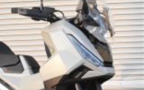 HONDA X-ADV 750 2026 RH21