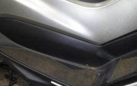 YAMAHA N-MAX 2004 SED6J