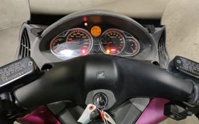 HONDA SILVERWING400GT 2009 NF03