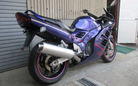 SUZUKI RF900R 1995 GT73A