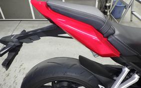 HONDA CBR650R E-Clutch 2025 RH17