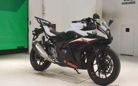 SUZUKI GSX250RA