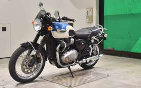 TRIUMPH BONNEVILLE T100 2016