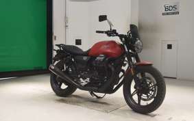 MOTO GUZZI V7 STONE 2023