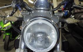 YAMAHA VMAX 2000