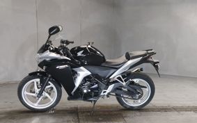HONDA CBR250R MC41