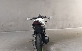 SUZUKI GSX250 R 01119